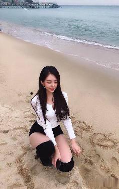 1V1的初恋邻居H肉肉究竟有多甜？你知道吗！